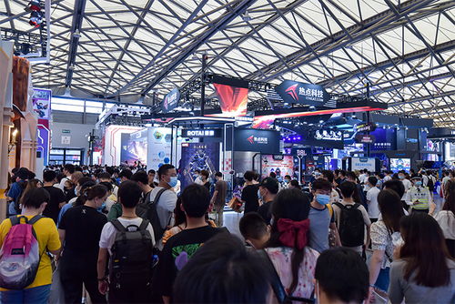 科技盛宴引爆春城 itheat热点科技展台人气爆棚，昆明顶播科技新品吸睛无数